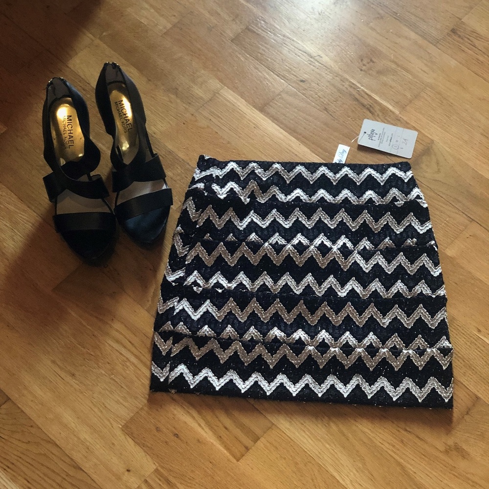 Black and Gold Mini Skirt